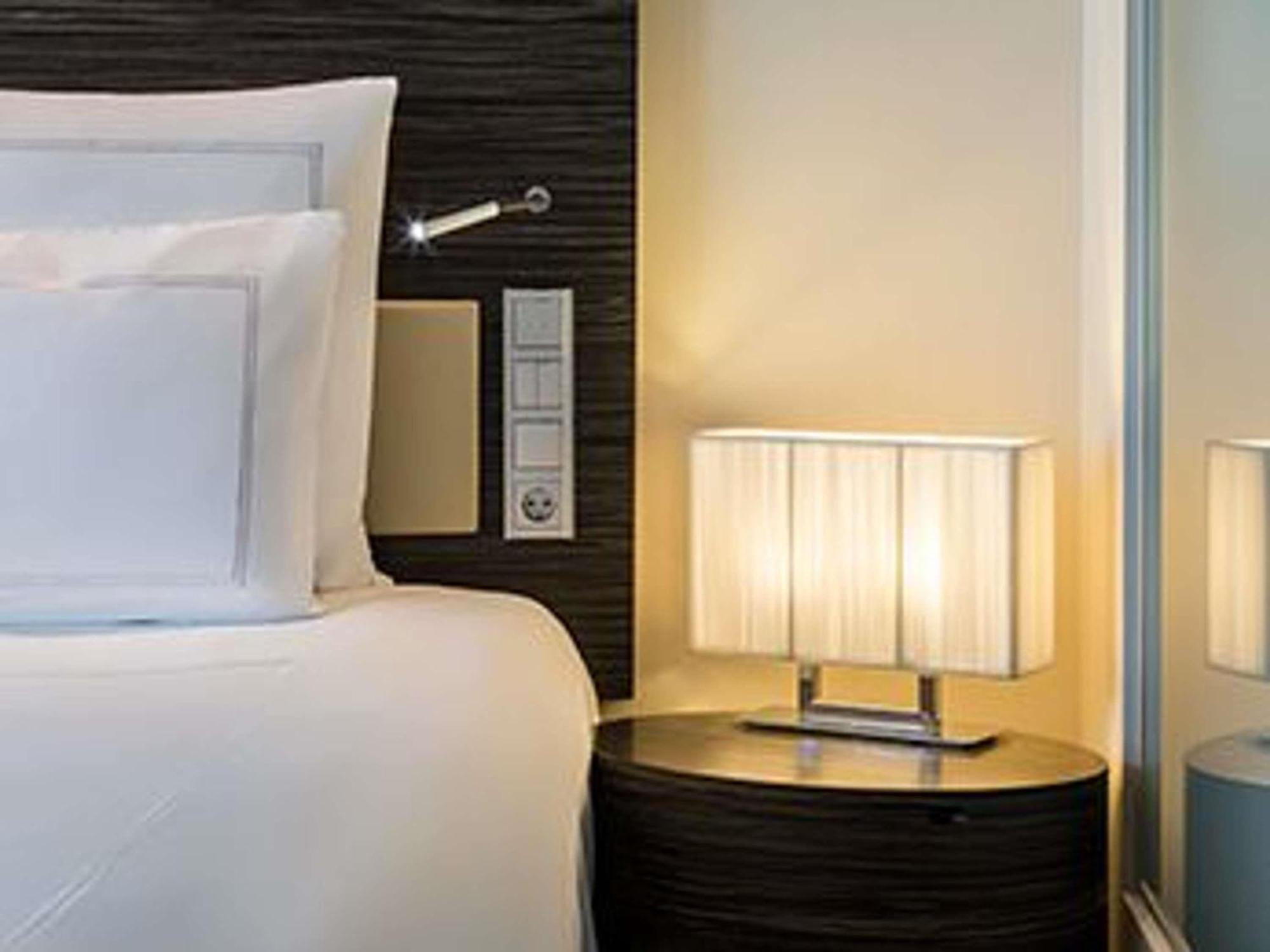 Chambre Lits Jumeaux Swiss Advantage - Accessible aux Personnes à Mobilité Réduite